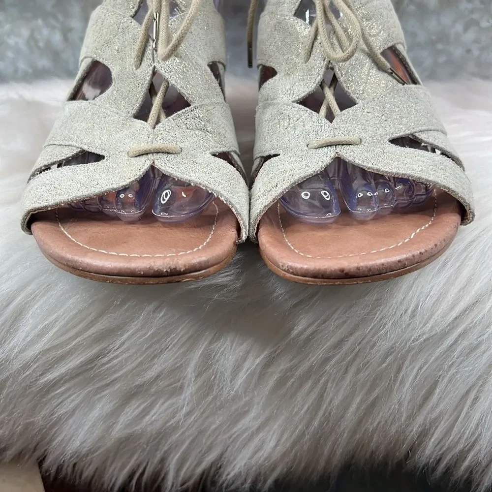 Donald J. Pliner Dalie Low Wedge Sandal Size 9